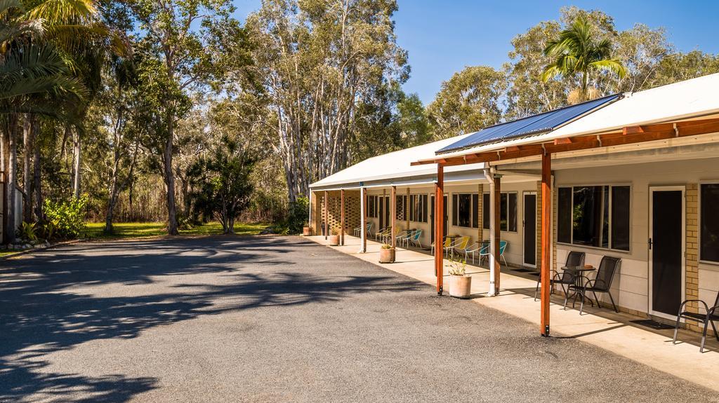 Tin Can Bay Motel מראה חיצוני תמונה
