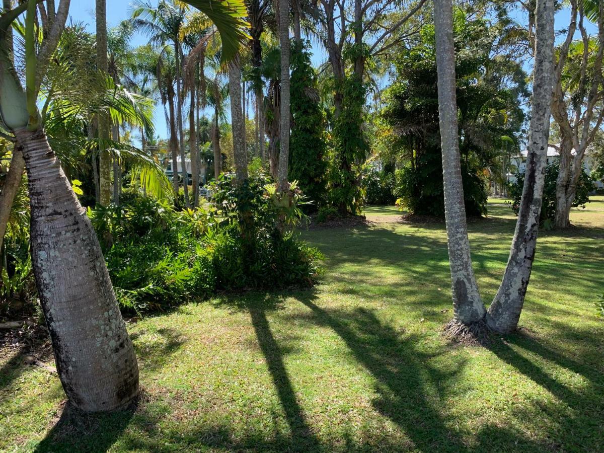 Tin Can Bay Motel מראה חיצוני תמונה